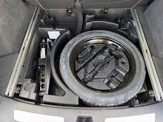 Vehicle image 33 of 45