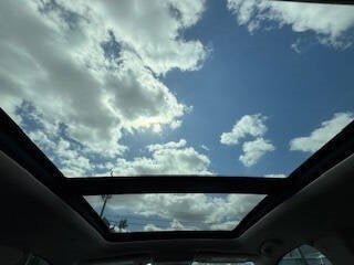 Vehicle image 24 of 45