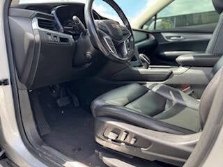 Vehicle image 16 of 45