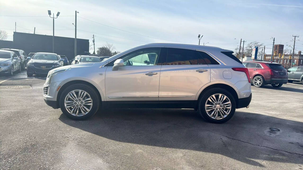 Vehicle image 8 of 16