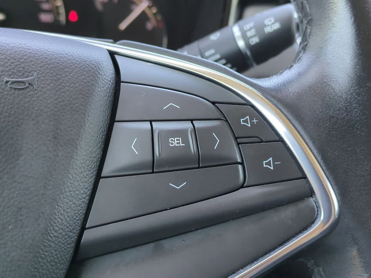 Vehicle image 25 of 36