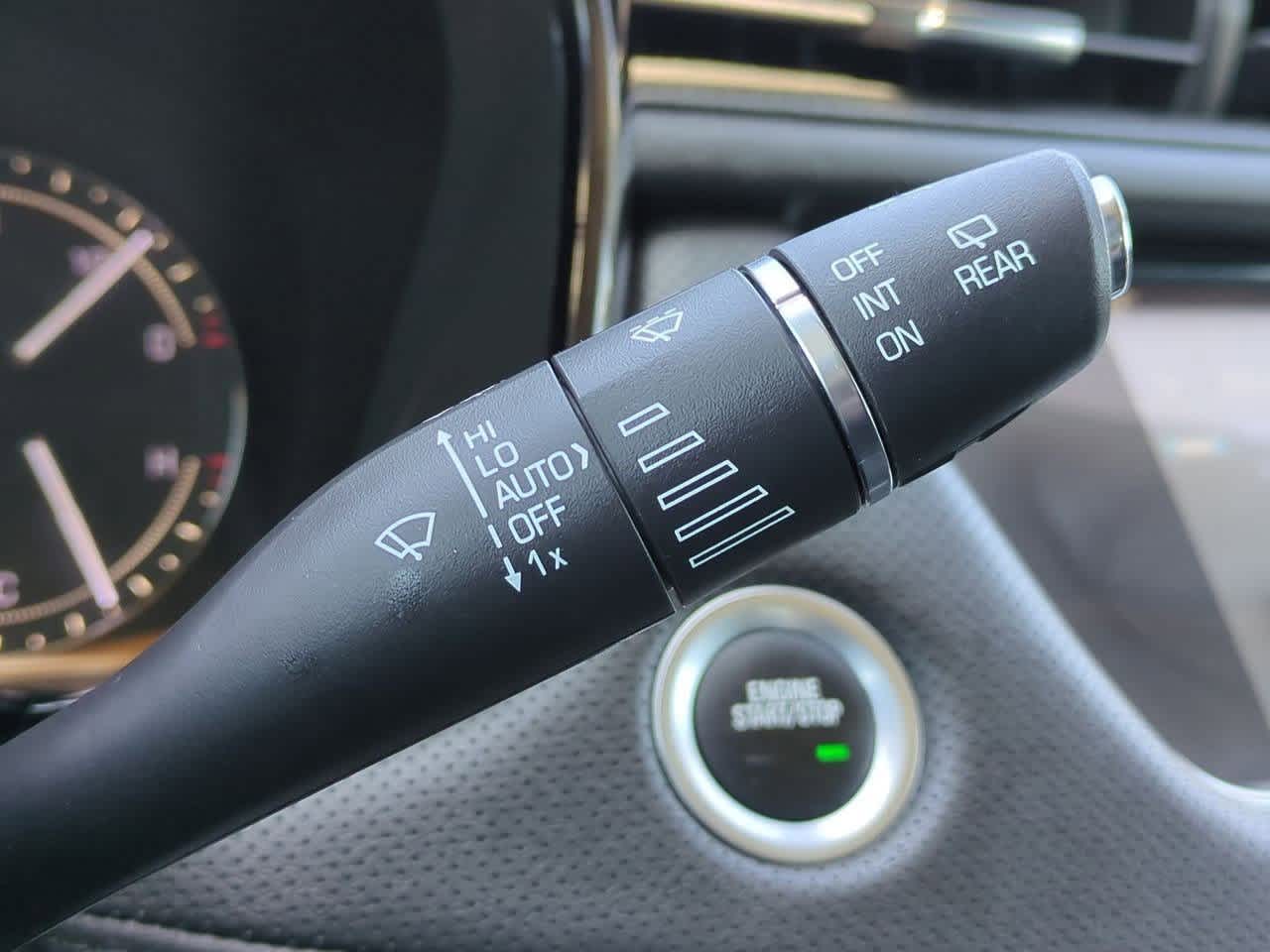 Vehicle image 26 of 36