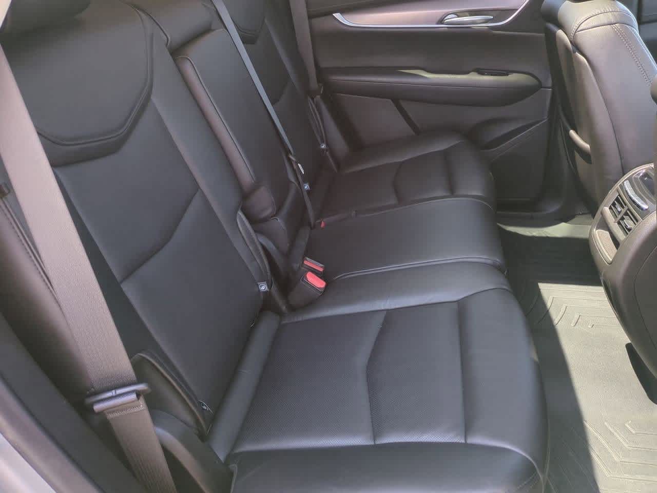 Vehicle image 20 of 36