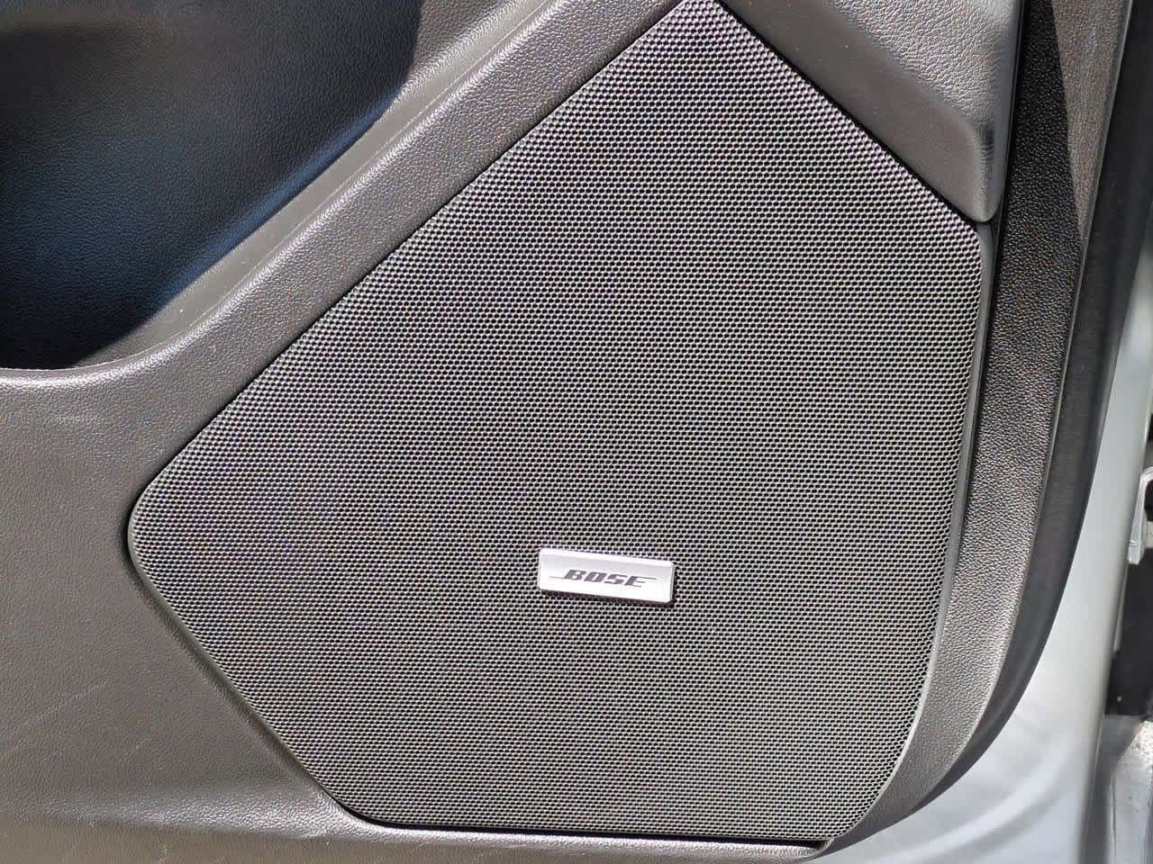 Vehicle image 31 of 36