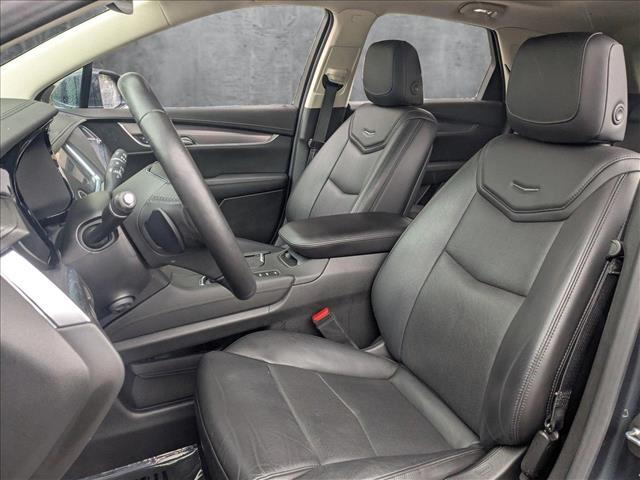 Vehicle image 17 of 27
