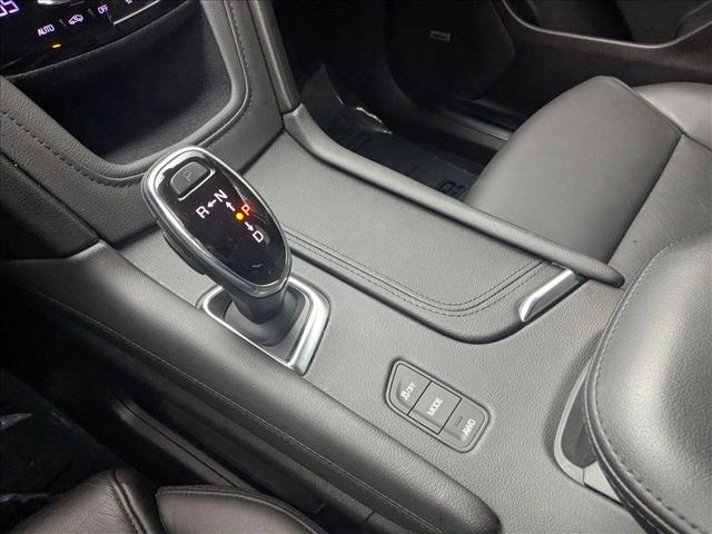 Vehicle image 15 of 27