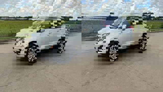 Vehicle image 2 of 27