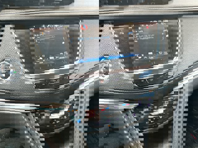 Vehicle image 19 of 27