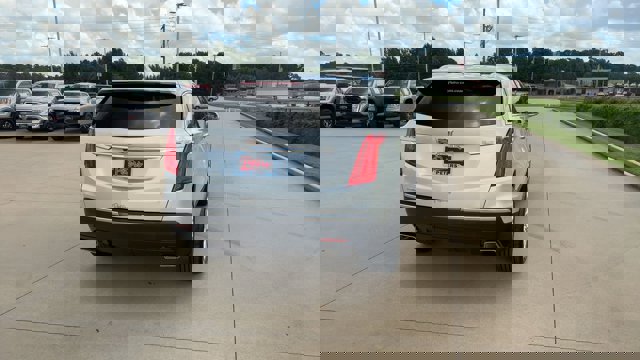 Vehicle image 7 of 27