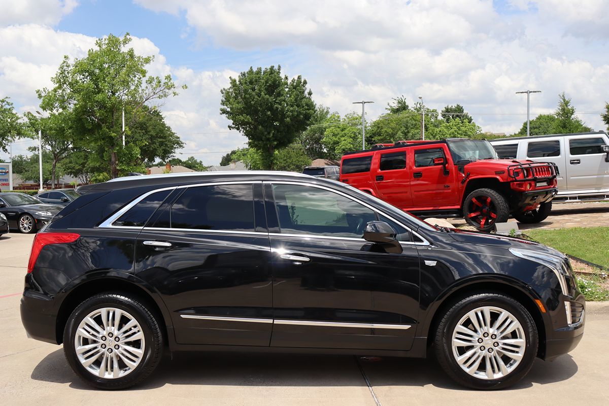 Vehicle image 5 of 52