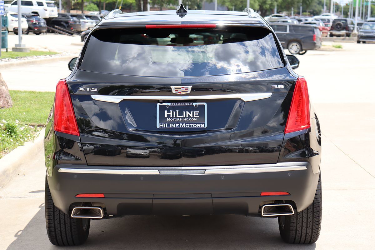 Vehicle image 7 of 52