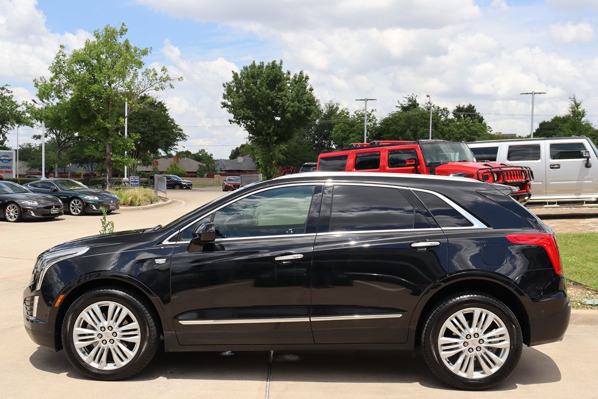 Vehicle image 9 of 52