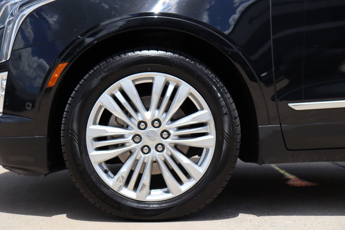 Vehicle image 49 of 52