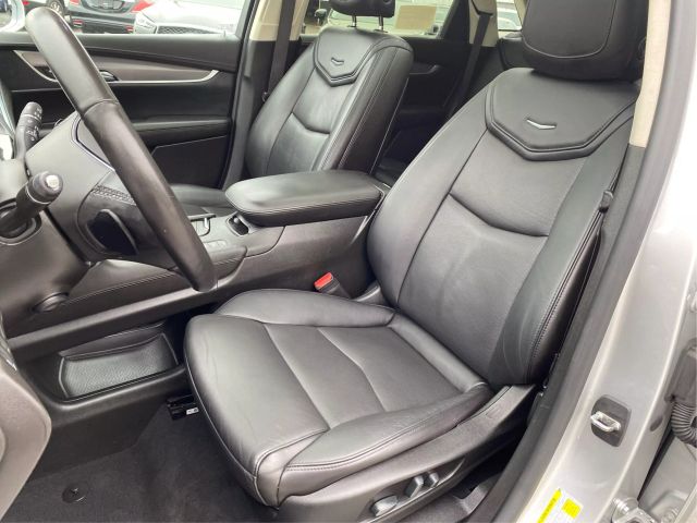 Vehicle image 13 of 42