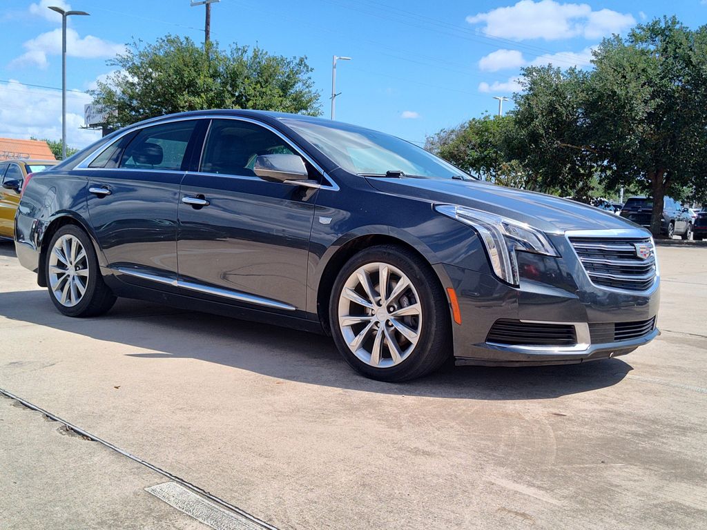 2019 Cadillac XTS Base Image 3 of 37