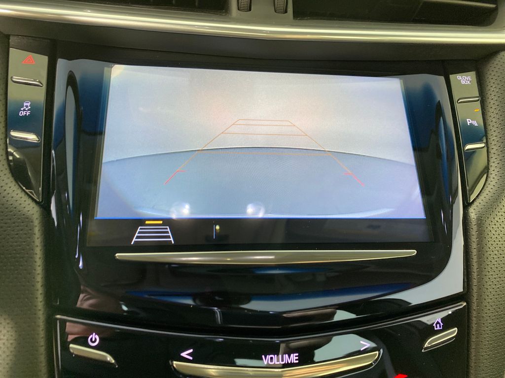 Vehicle image 23 of 32