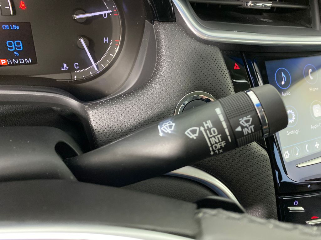 Vehicle image 17 of 32
