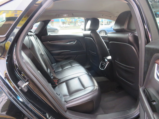 Vehicle image 11 of 36