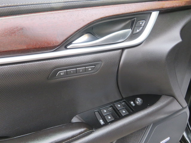 Vehicle image 20 of 36