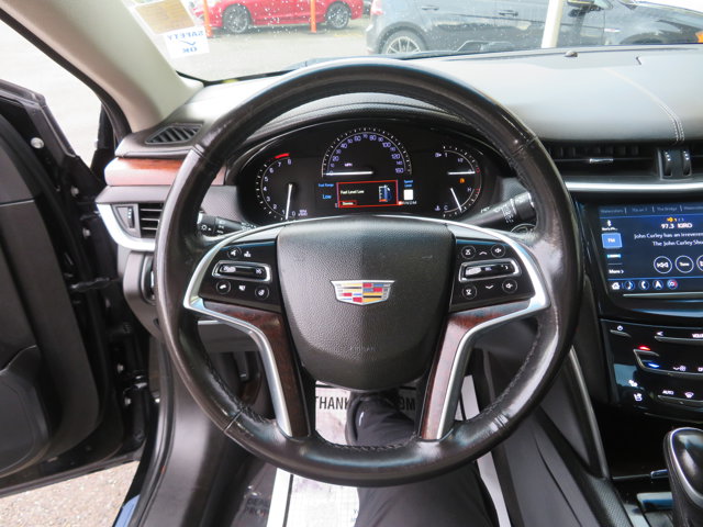 Vehicle image 26 of 36