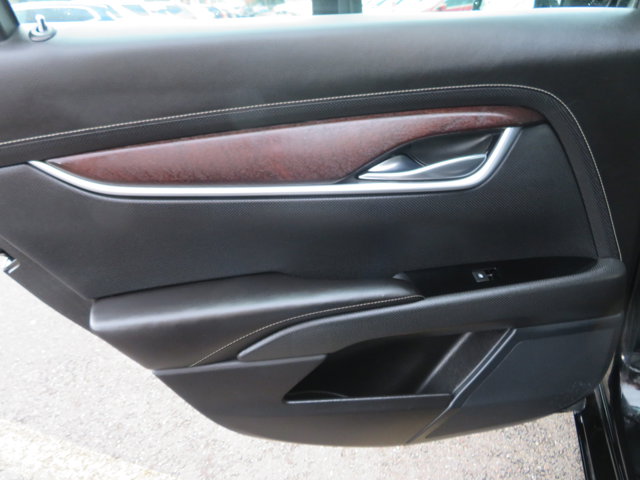 Vehicle image 16 of 36