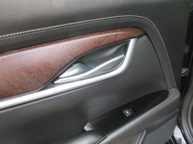 Vehicle image 17 of 36