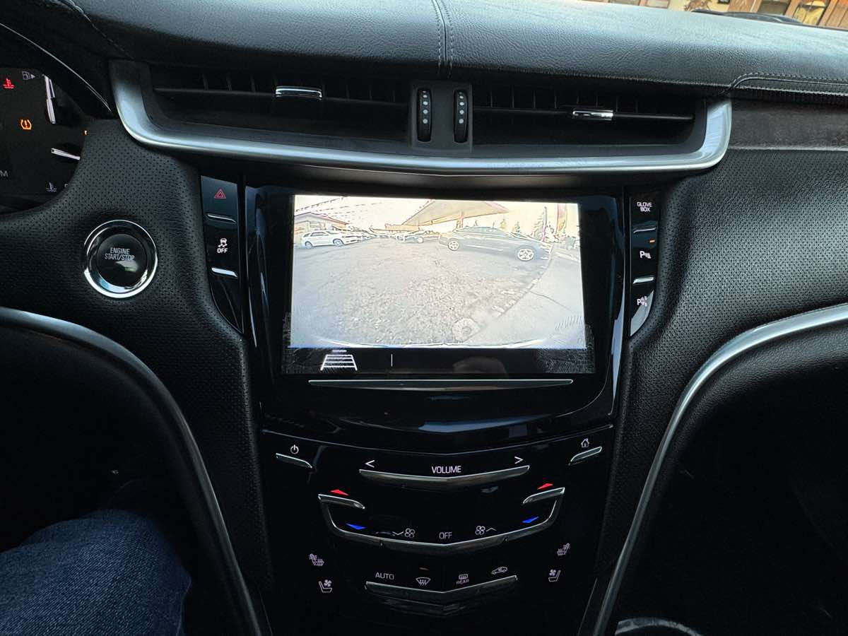 2019 Cadillac XTS Luxury Image 11 of 15