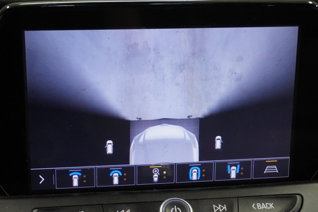 Vehicle image 29 of 43