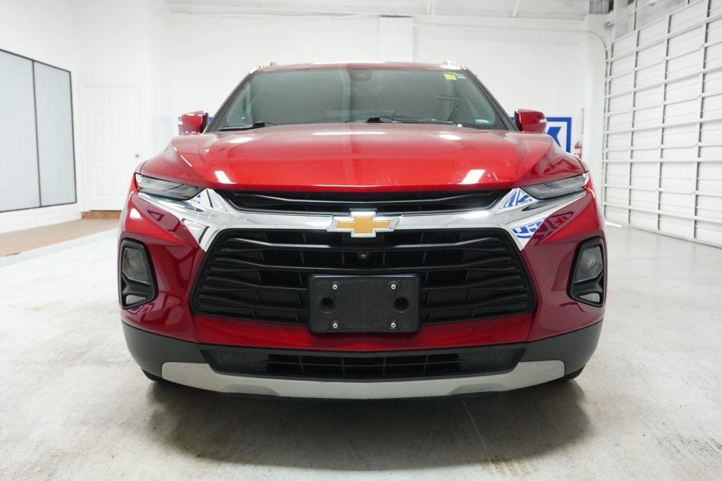 Vehicle image 3 of 43