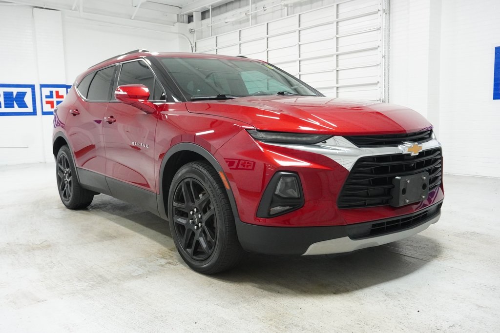 Vehicle image 4 of 43