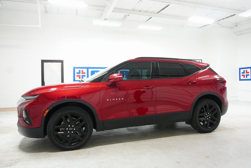 Vehicle image 2 of 43
