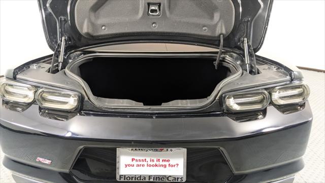2019 Chevrolet Camaro 1LT Image 11 of 27