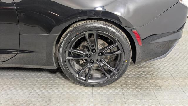 2019 Chevrolet Camaro 1LT Image 9 of 27