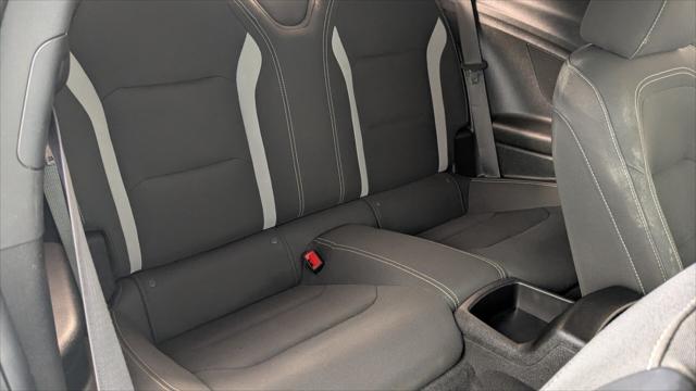 2019 Chevrolet Camaro 1LT Image 12 of 27