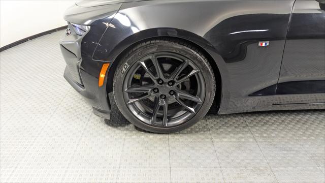 2019 Chevrolet Camaro 1LT Image 10 of 27