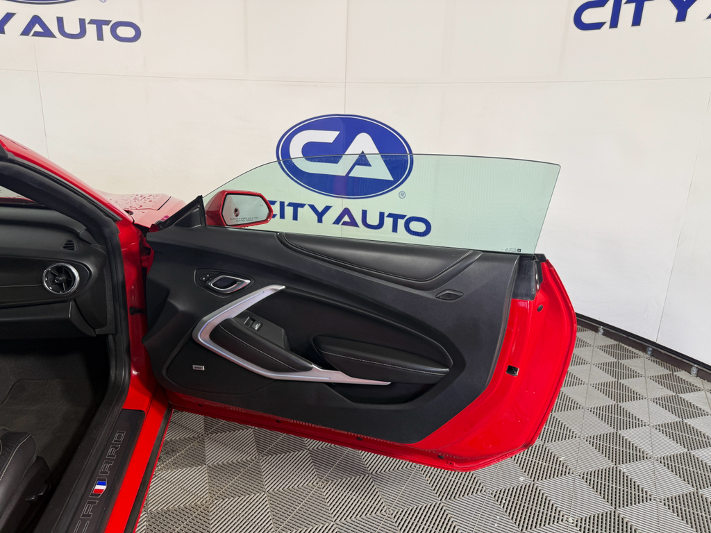 Vehicle image 15 of 25