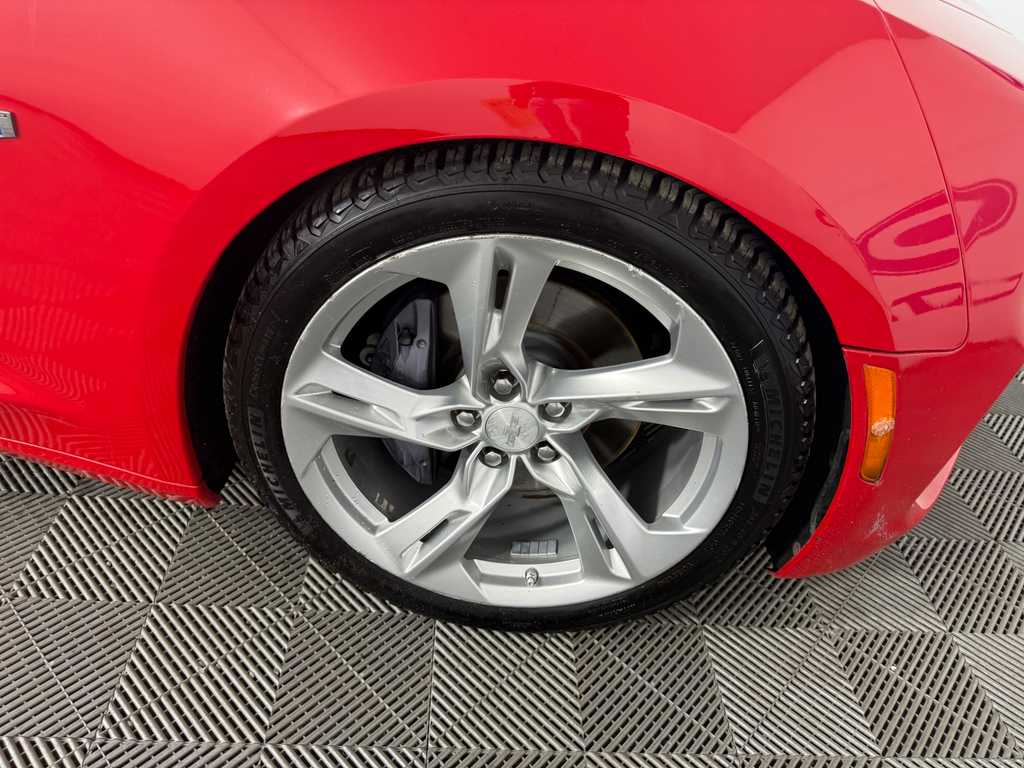 Vehicle image 13 of 25