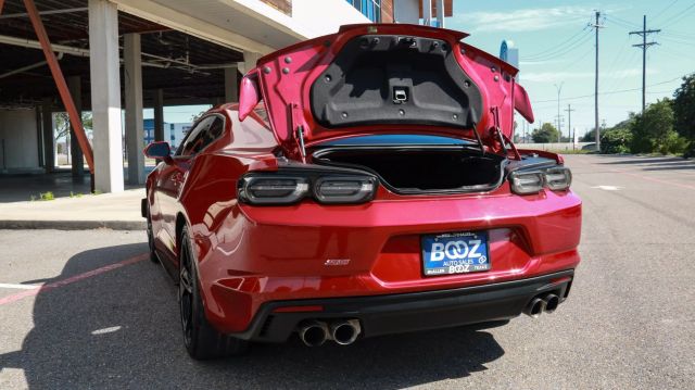 Vehicle image 10 of 23