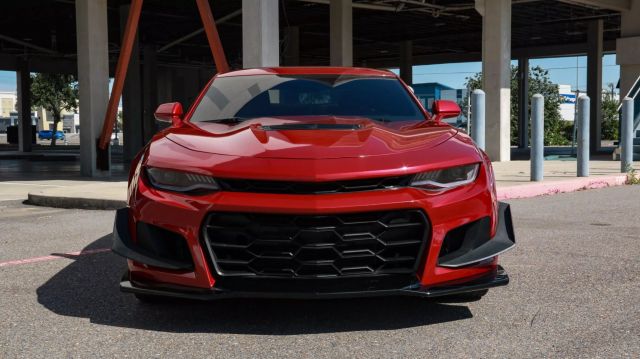 Vehicle image 4 of 23