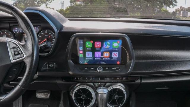 Vehicle image 19 of 23