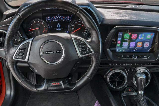 Vehicle image 21 of 23