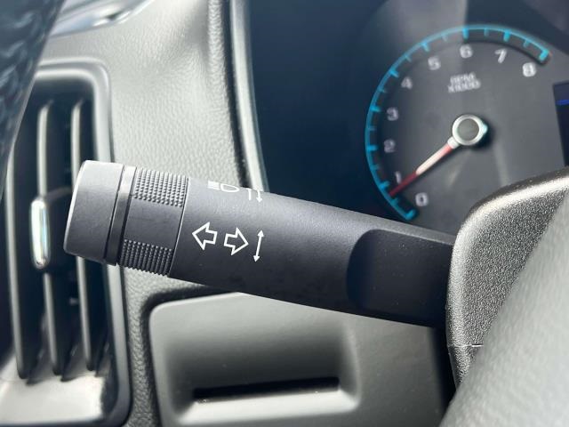 Vehicle image 21 of 37
