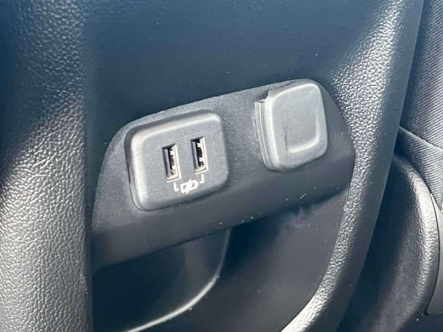 Vehicle image 18 of 37