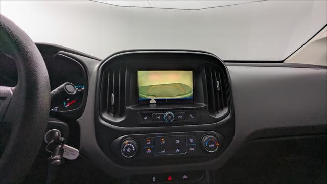 Vehicle image 28 of 33