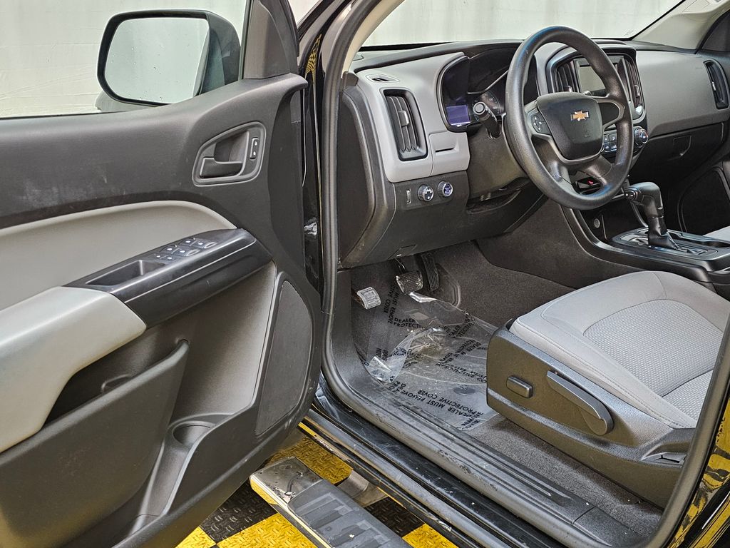 2019 Chevrolet Colorado Work Truck Image 19 of 32