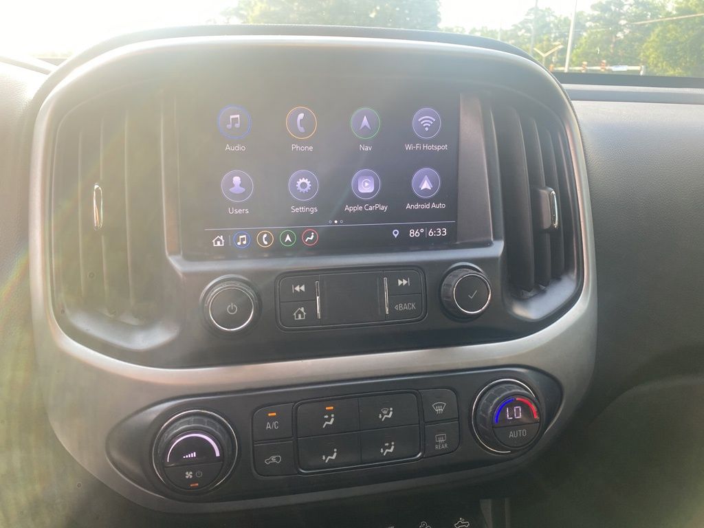 Vehicle image 10 of 17