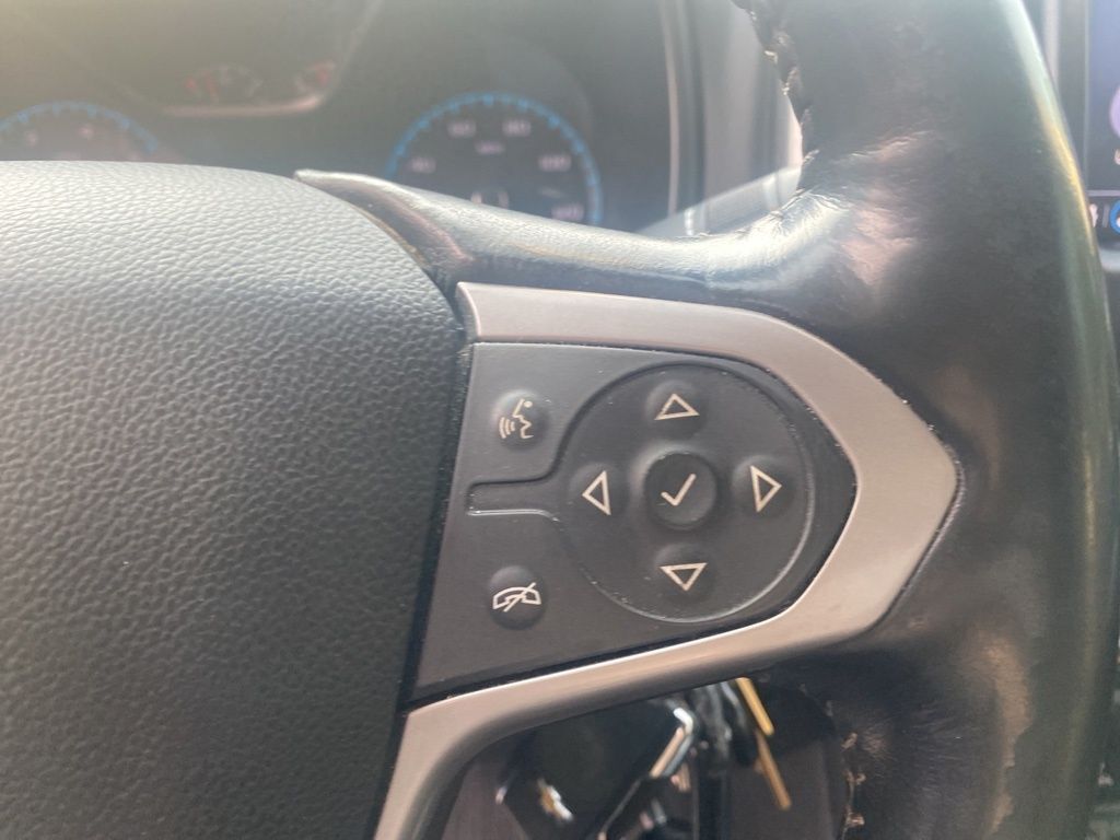 Vehicle image 16 of 17
