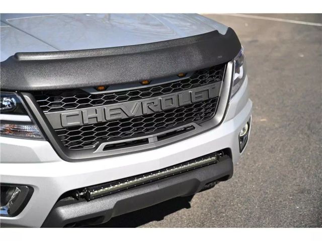 Vehicle image 9 of 33