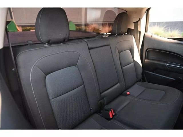 Vehicle image 15 of 33
