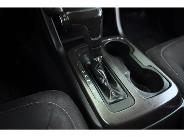 Vehicle image 32 of 33